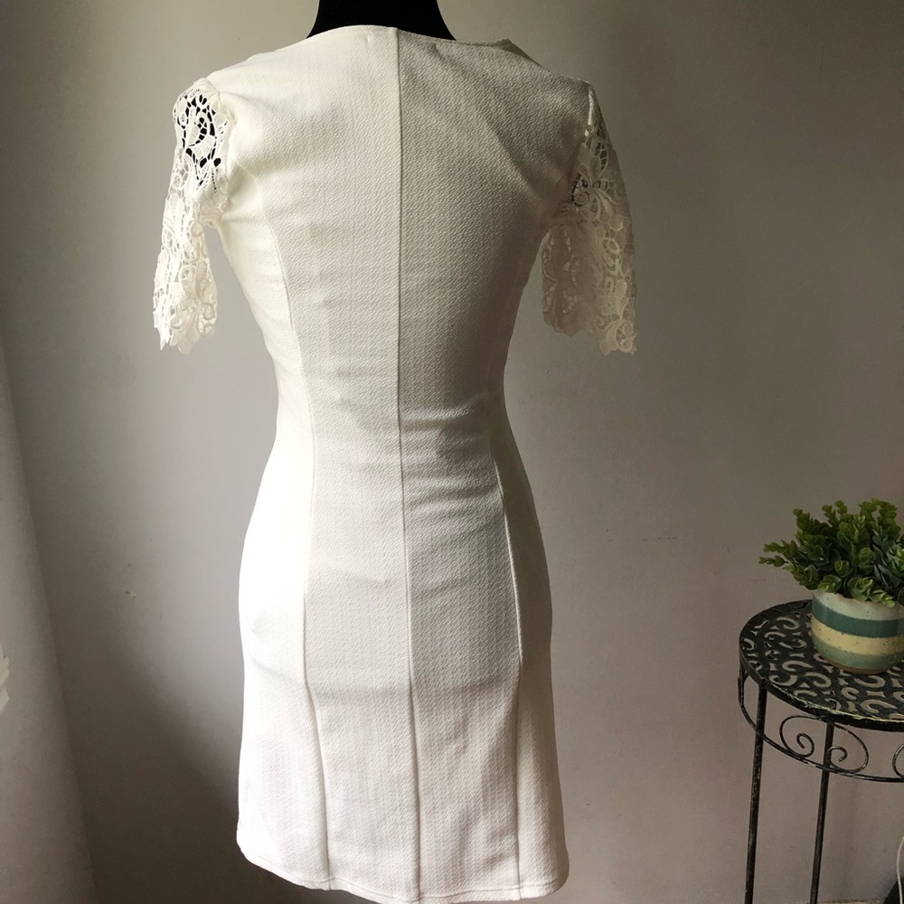 Suzy Shier White Dress Lace Sleeves Size XS - Picture 2 of 8